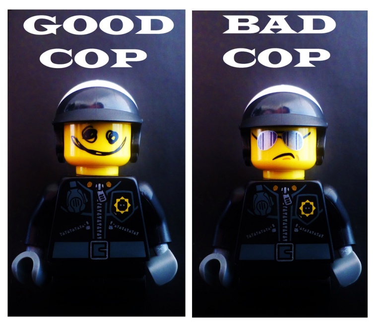 good-cop-bad-cop-lego-movie